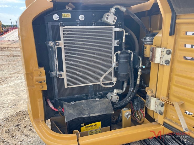 2021-caterpillar-305.5e2-image-12