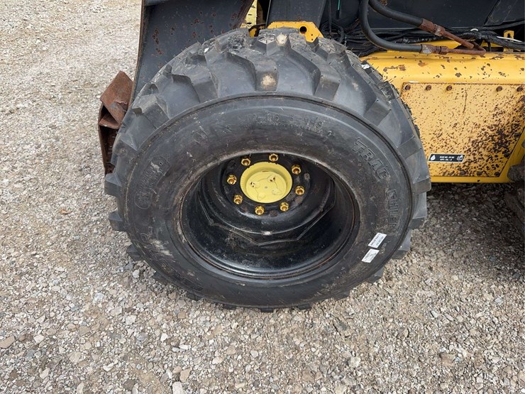 new-holland-ls180-image-11