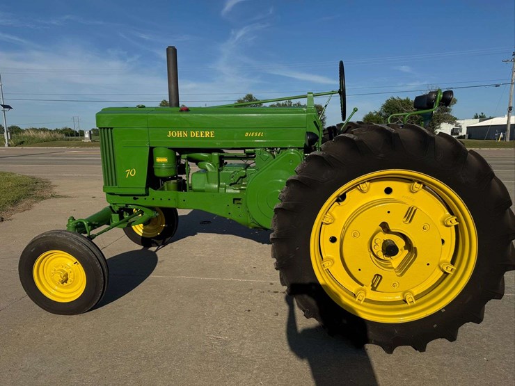 1955-john-deere-70-image-8