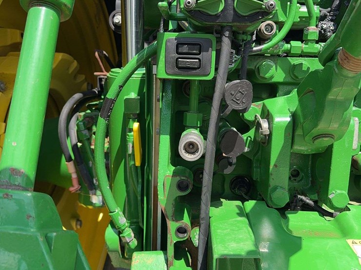 2012-john-deere-7260r-image-52