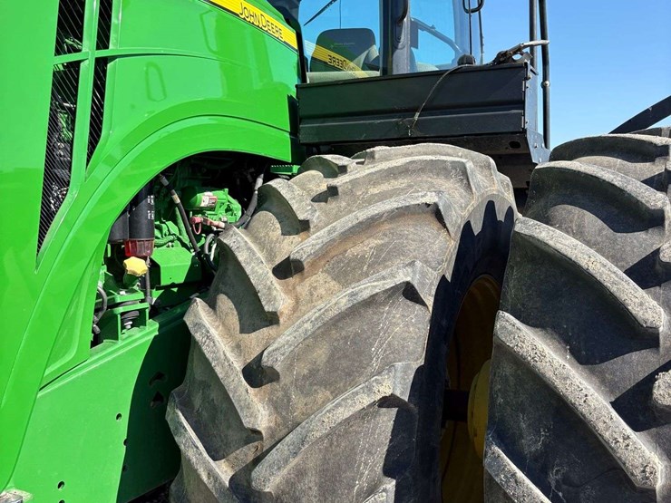 2012-john-deere-9510r-image-25