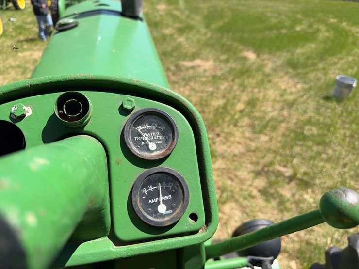 john-deere-630-image-25