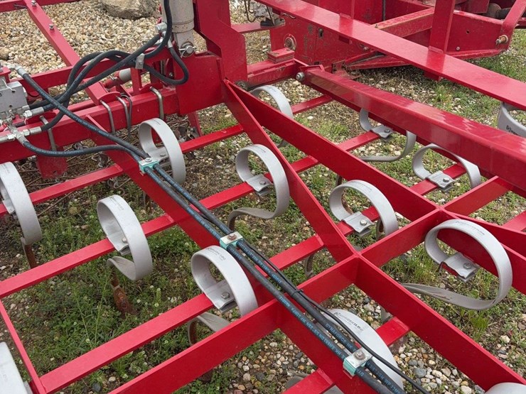 kongskilde-3pt-field-cultivator-image-11
