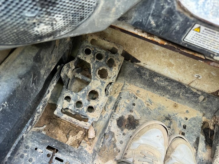 2022-bobcat-t550-image-28