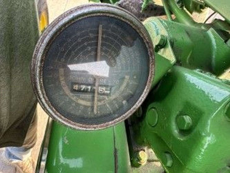 1955-john-deere-70-image-12