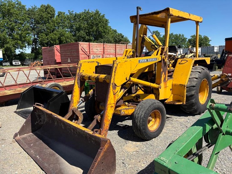 john-deere-310-image-18