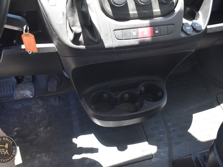 2014-ram-promaster-1500-image-52