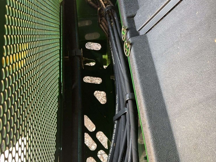 2006-john-deere-9660-sts-image-68