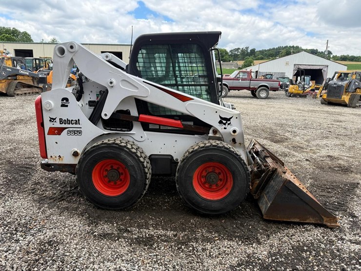 2019-bobcat-s650-image-5