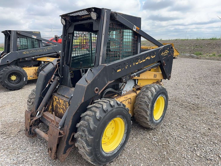 new-holland-lx865-image-1