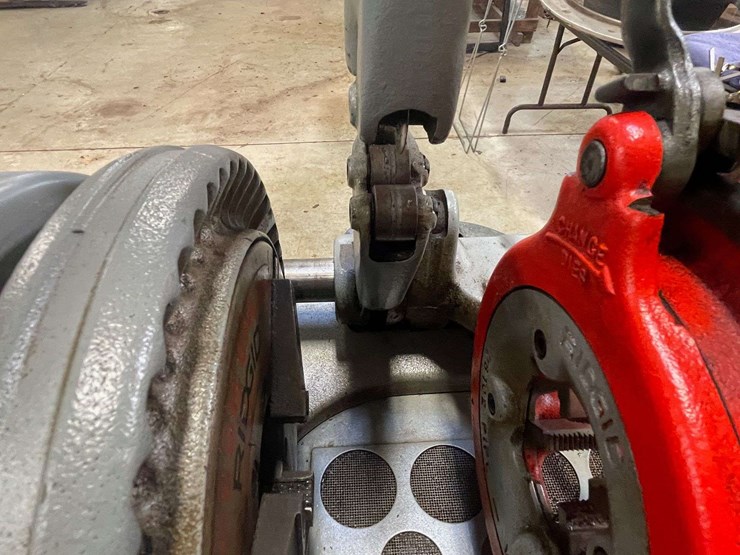 ridgid-535-pipe-threader-image-10