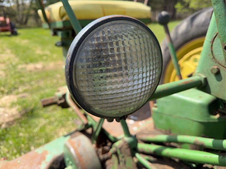 john-deere-50-image-29