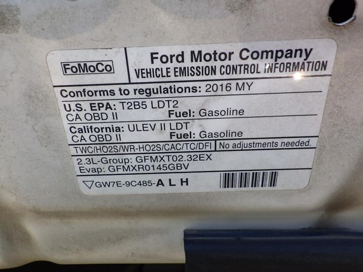 2016-ford-explorer-image-19