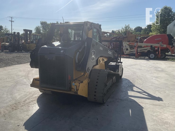 2021-deere-333g-image-4