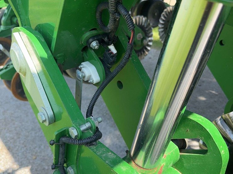 2019-john-deere-1795-image-45