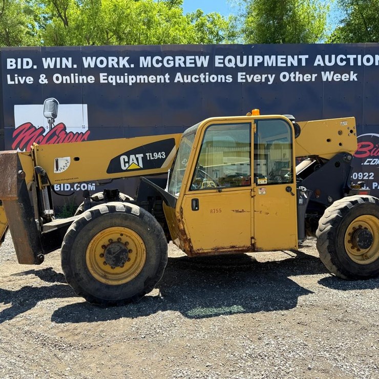 CATERPILLAR TL943