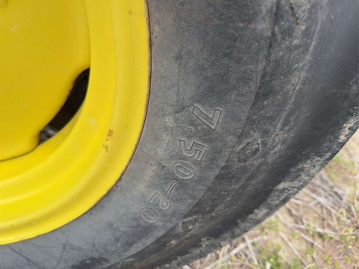 john-deere-8200-image-8