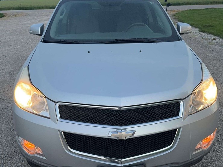 2012-chevrolet-traverse-image-7