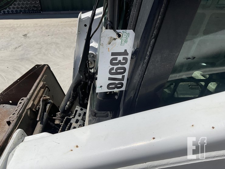 2014-bobcat-t590-image-21