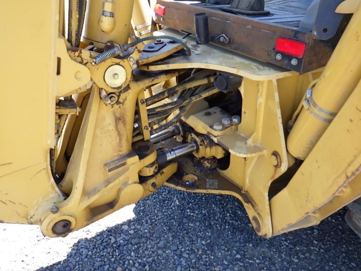 caterpillar-430d-image-17