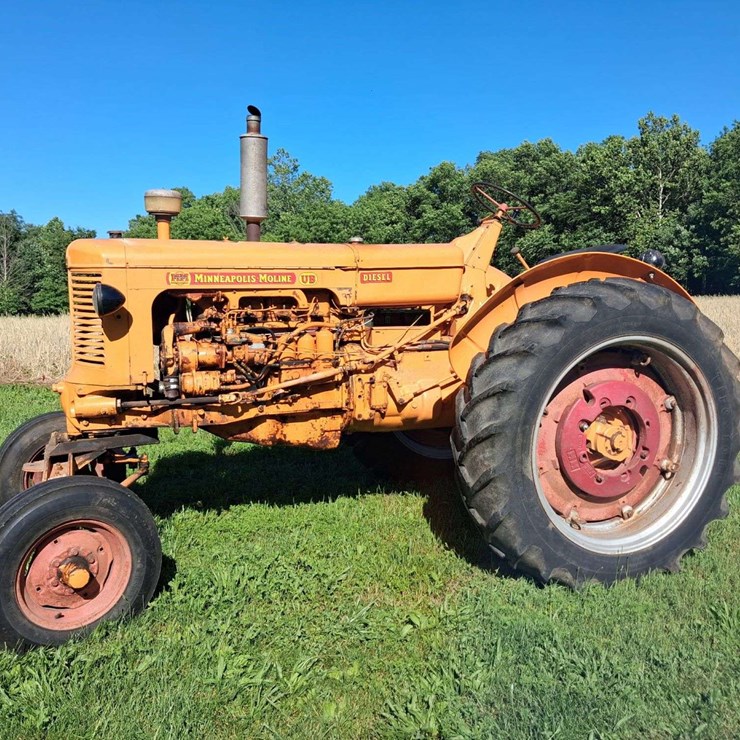 1954 MINNEAPOLIS MOLINE UBED