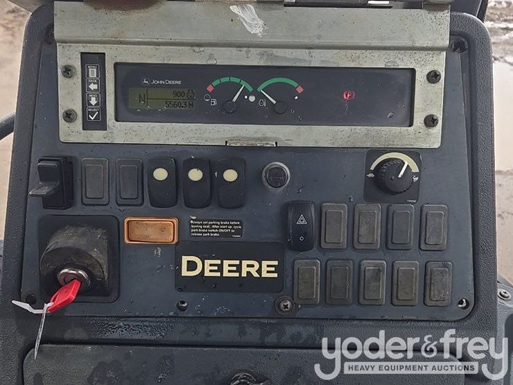 2014-deere-310k-ep-image-48