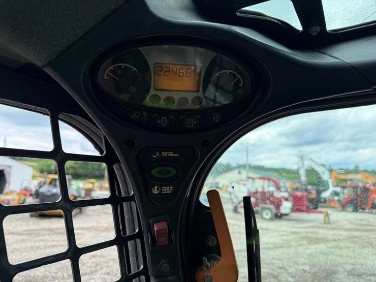 2019-bobcat-s650-image-23