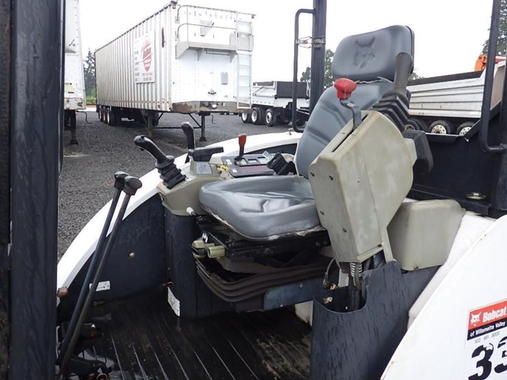 2008-bobcat-335g-image-37