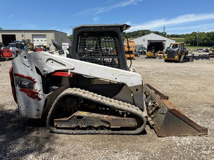 2022-bobcat-t62-image-5