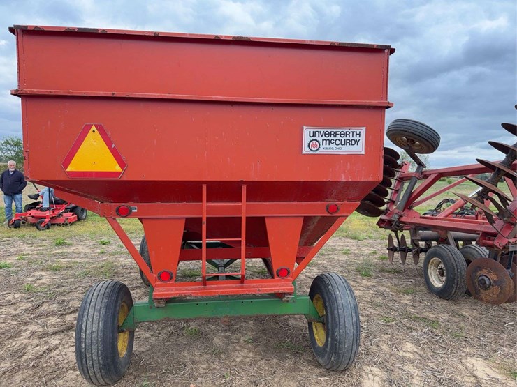 john-deere-1065a-image-11