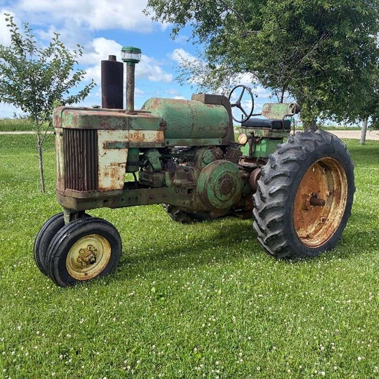 1957 JOHN DEERE 720