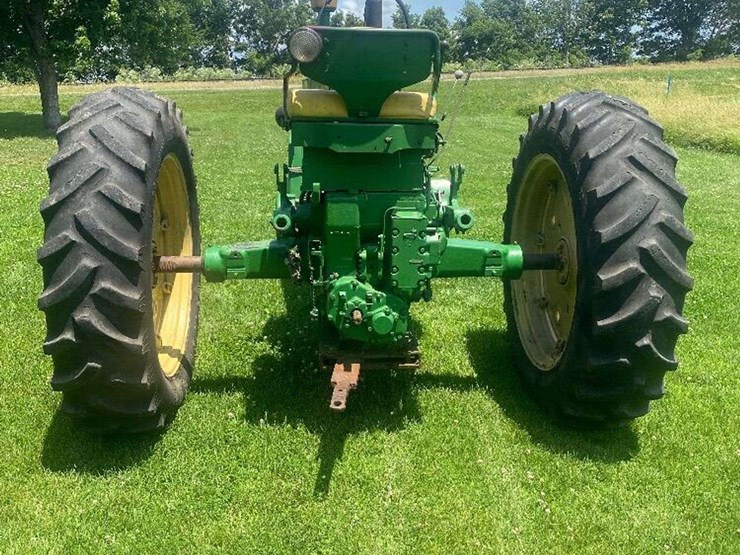 1958-john-deere-720-image-4