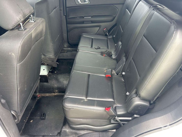 2016-ford-explorer-image-20