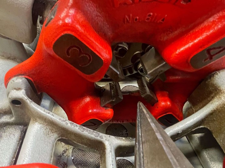 ridgid-535-pipe-threader-image-9