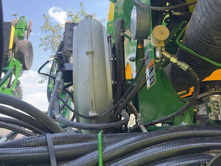 2019-john-deere-1795-image-51
