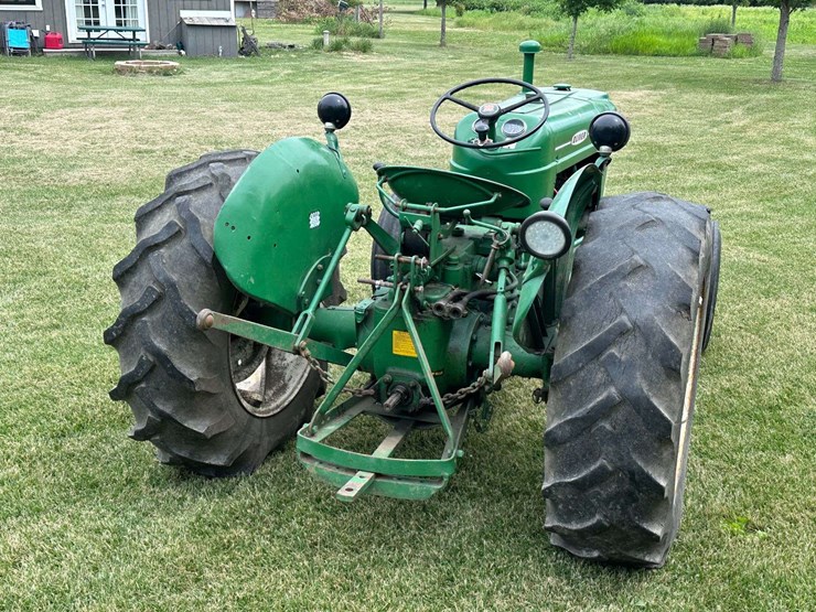 1963-oliver-550-image-15