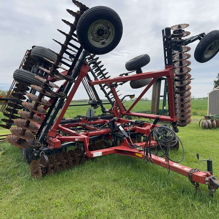 CASE IH 330
