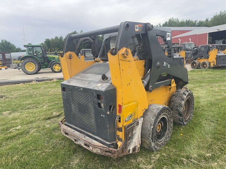 deere-318g-image-5