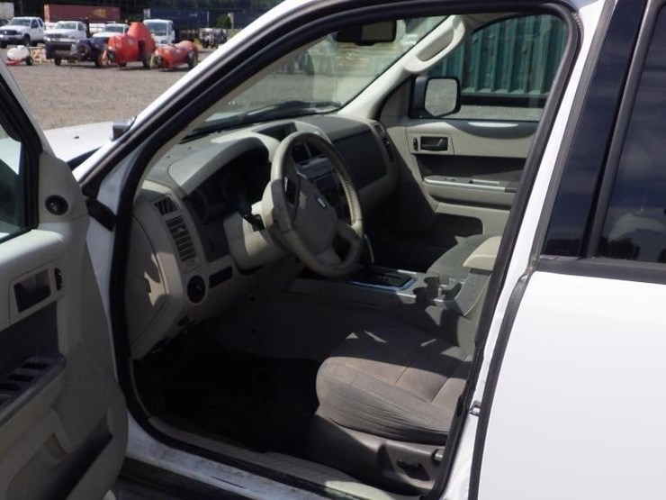 2009-ford-escape-hybrid-image-18