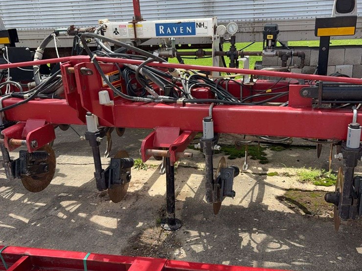 15-knife-nh3-bar,-3pt-or-pull-type-image-6