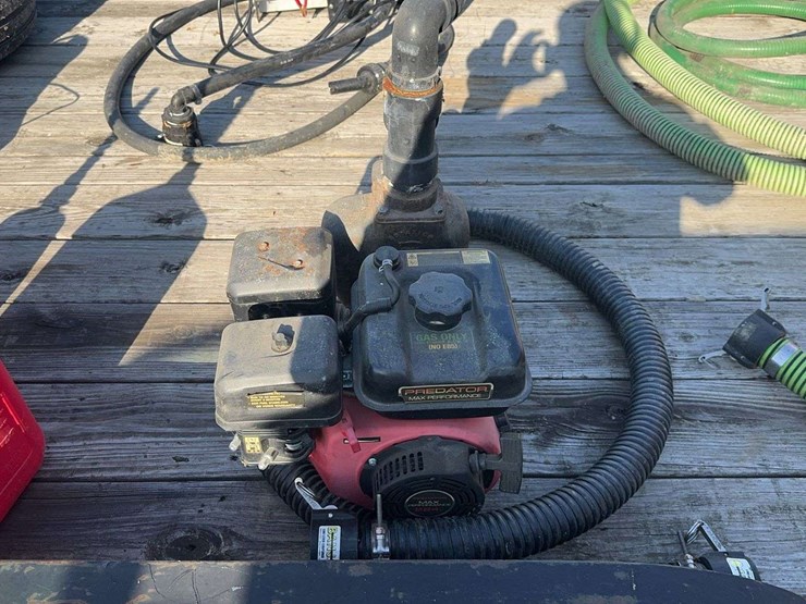 banjo-pump-with-predator-gas-engine-and-2”-hose-9’-long-image-1