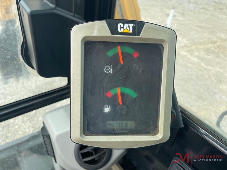2021-caterpillar-305.5e2-image-22