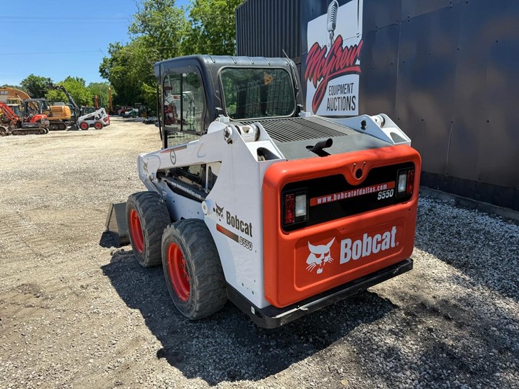bobcat-s550-image-2