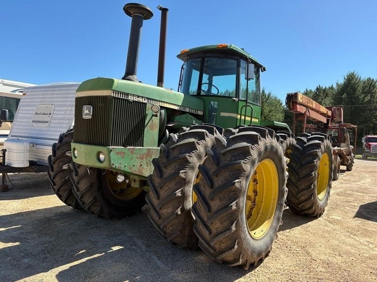john-deere-8640-image-1