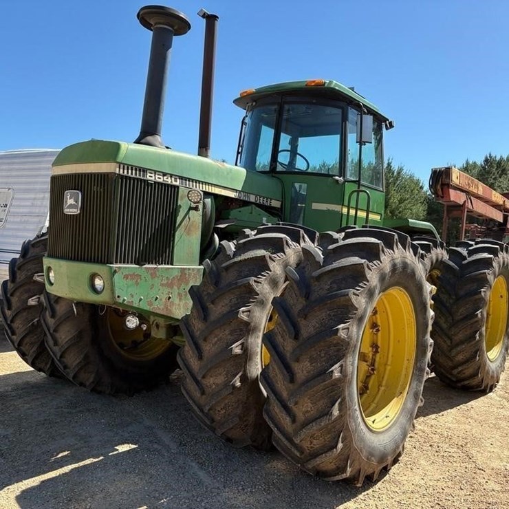 JOHN DEERE 8640