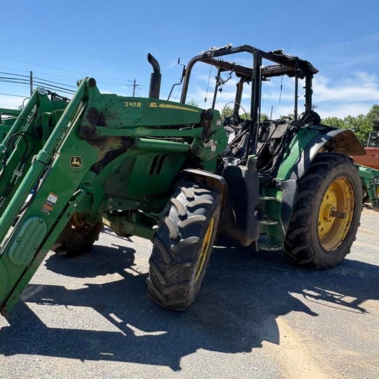 JOHN DEERE 6120M