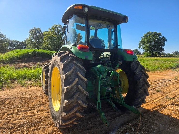 2010-john-deere-6115d-image-8
