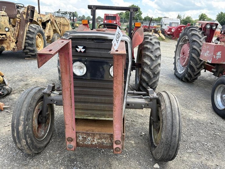 massey-ferguson-240-image-12