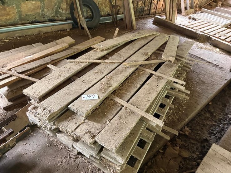 weathered-white-oak-lumber-image-1