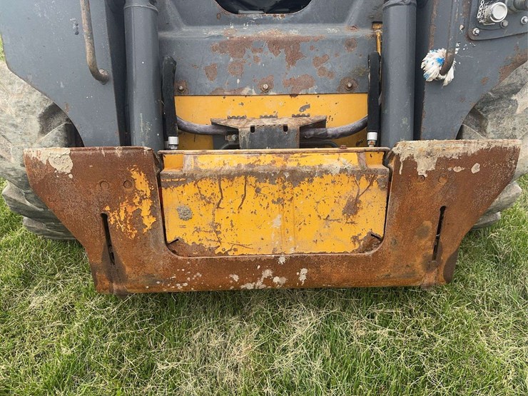 deere-318g-image-30